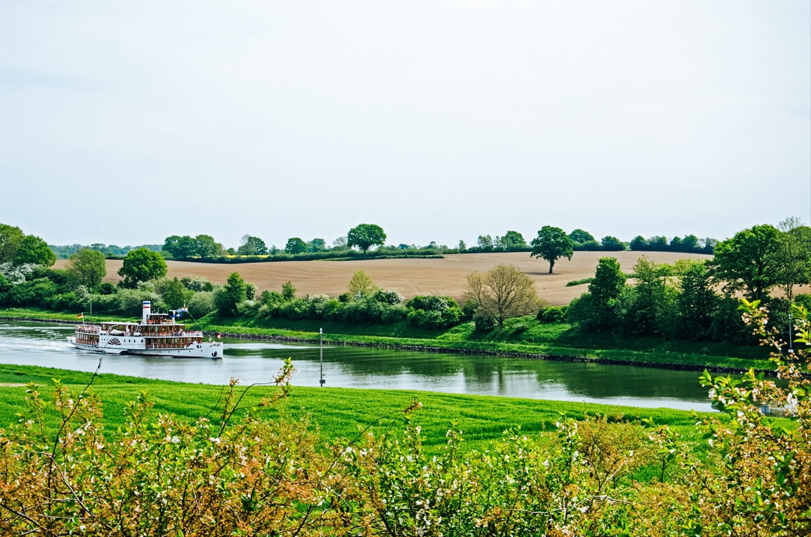 rent holiday houses and holiday apartments in Kiel Canal holiday in